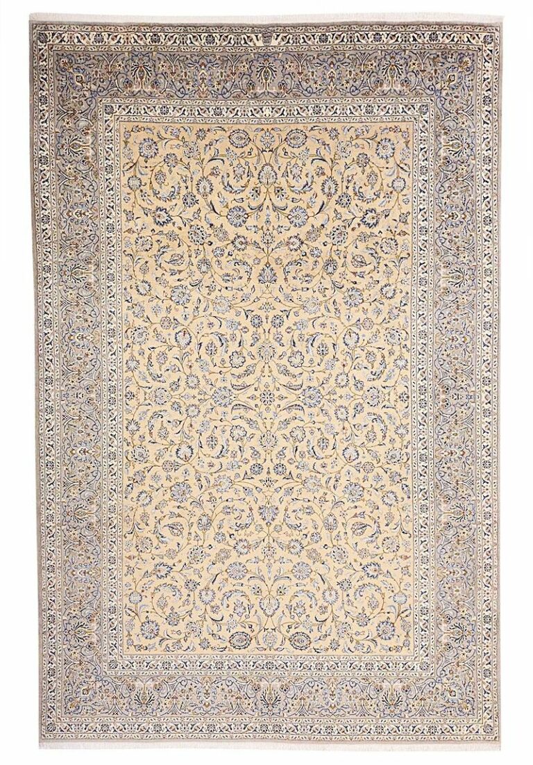 Fine Persian Kashan Kork Rug