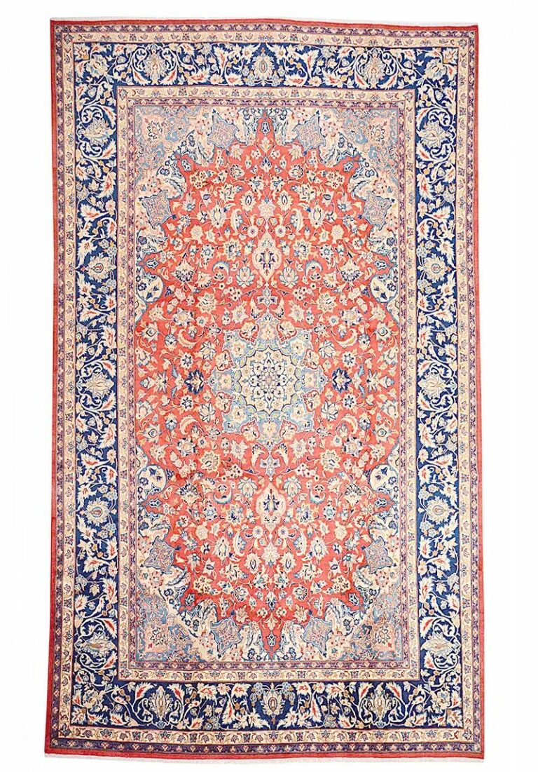 Fine Persian Isfahan Rug